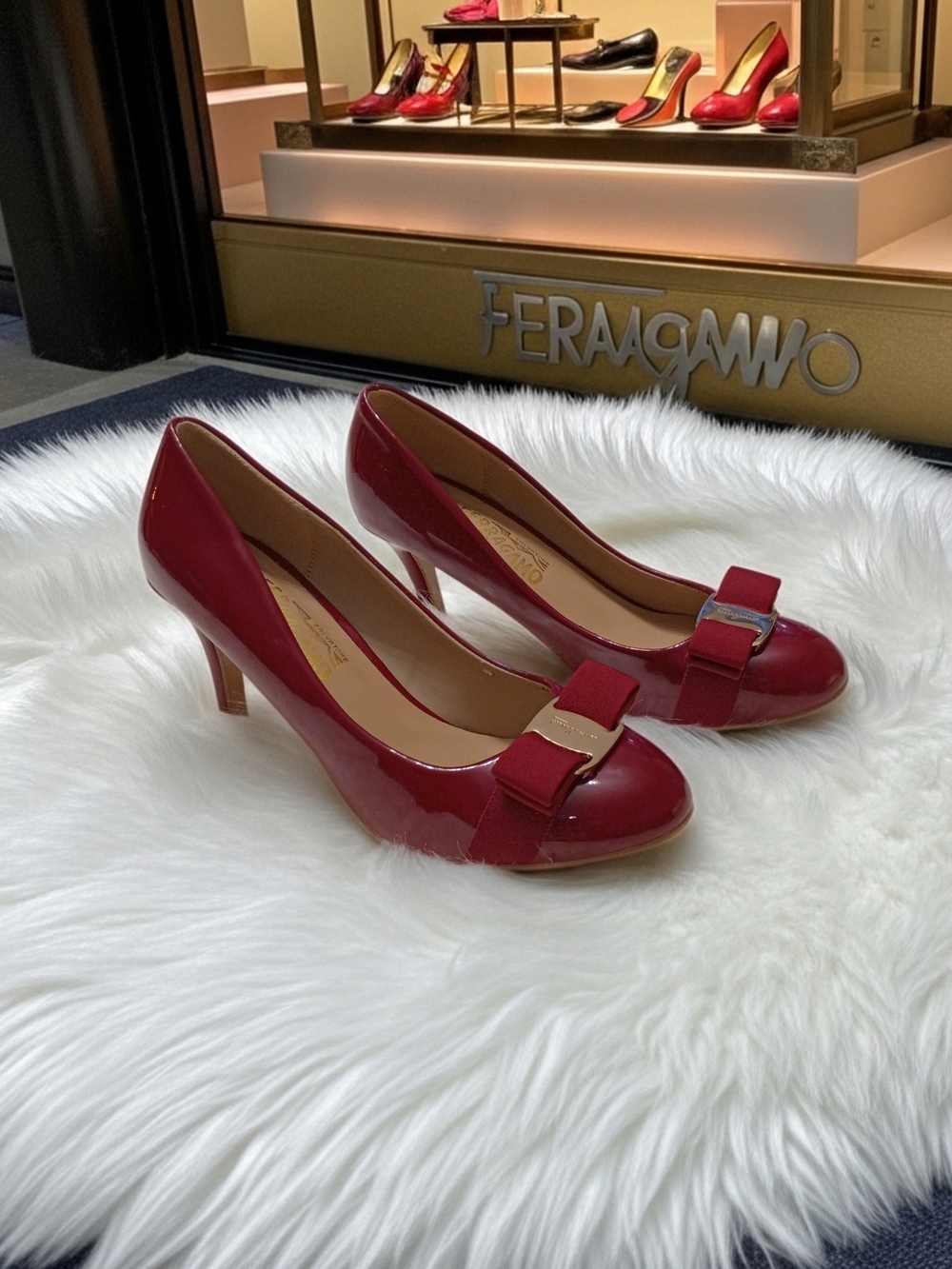 Salvatore Ferragamo Vara Burgundy Patent Leather Bow Mid-Heel Pumps 240 MM